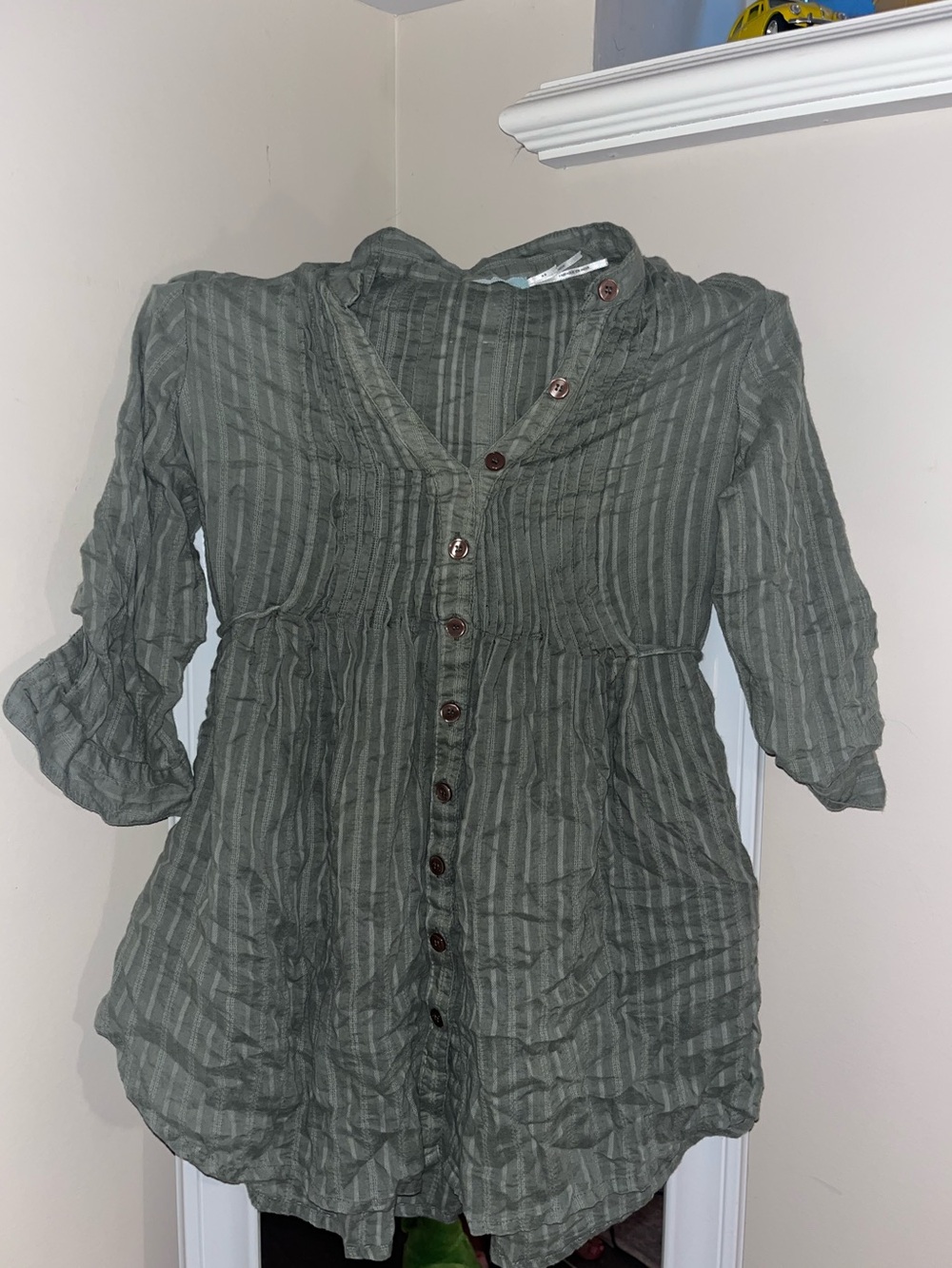 Kimchi Blue Women’s Olive Green Button-Front Tunic Top